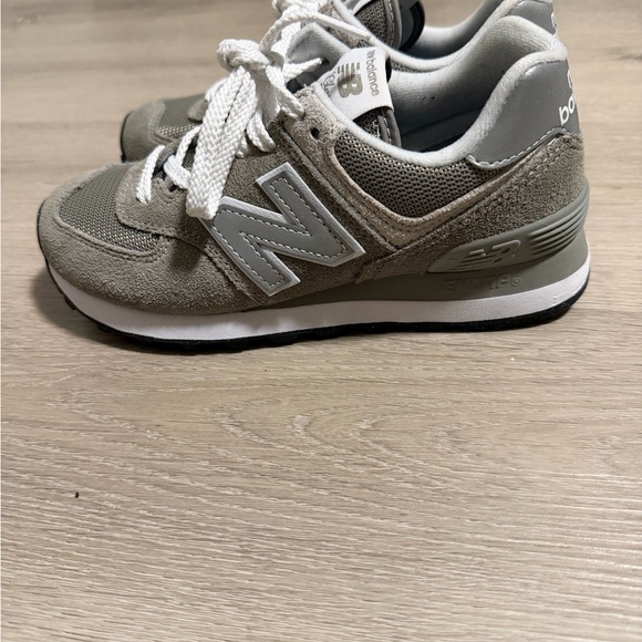 New Balance 574 Sneakers in Gray and White - Picture 1 of 4